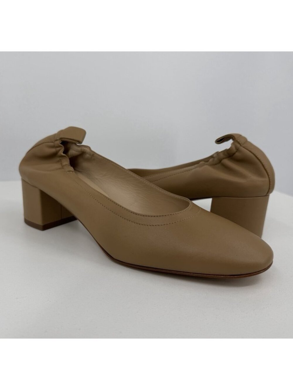 Everlane Italian Leather Day Heel Light Taupe 10 Women's Elastic Back Comfort